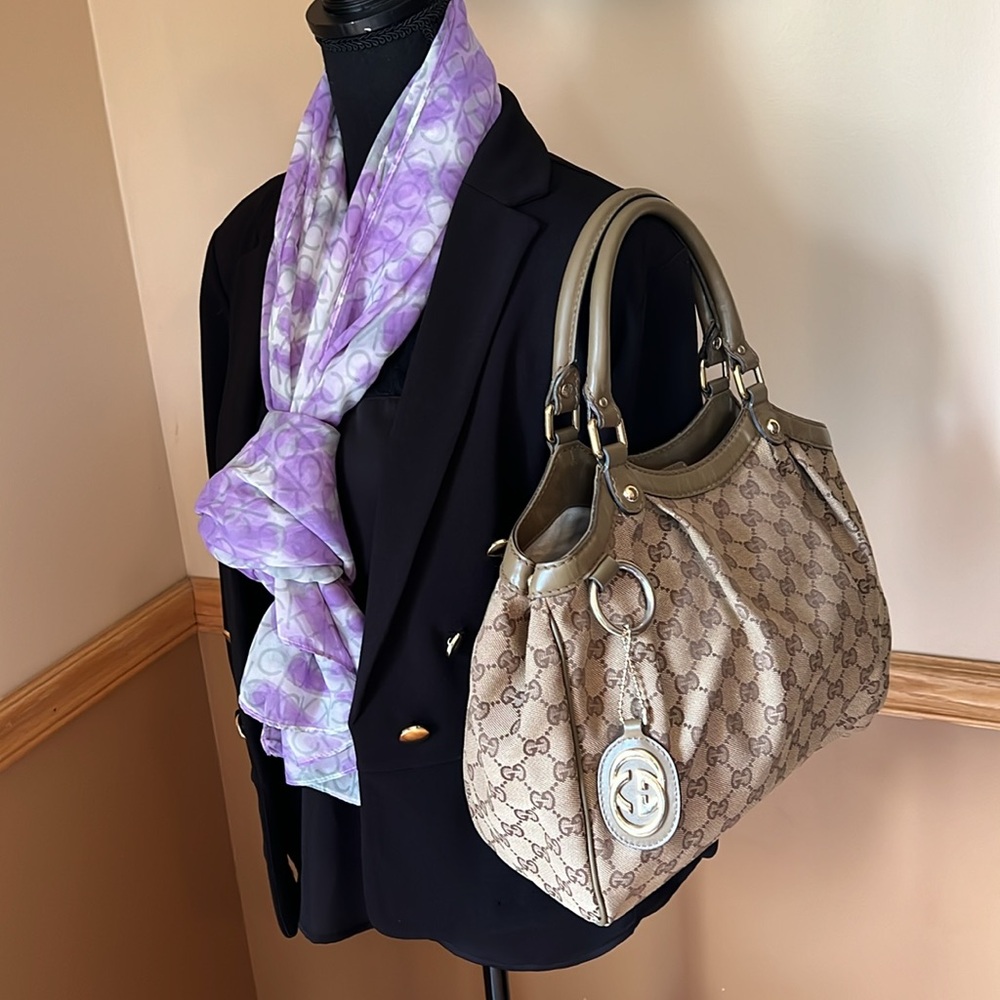 Gucci GG Canvas Sukey Hobo Bag